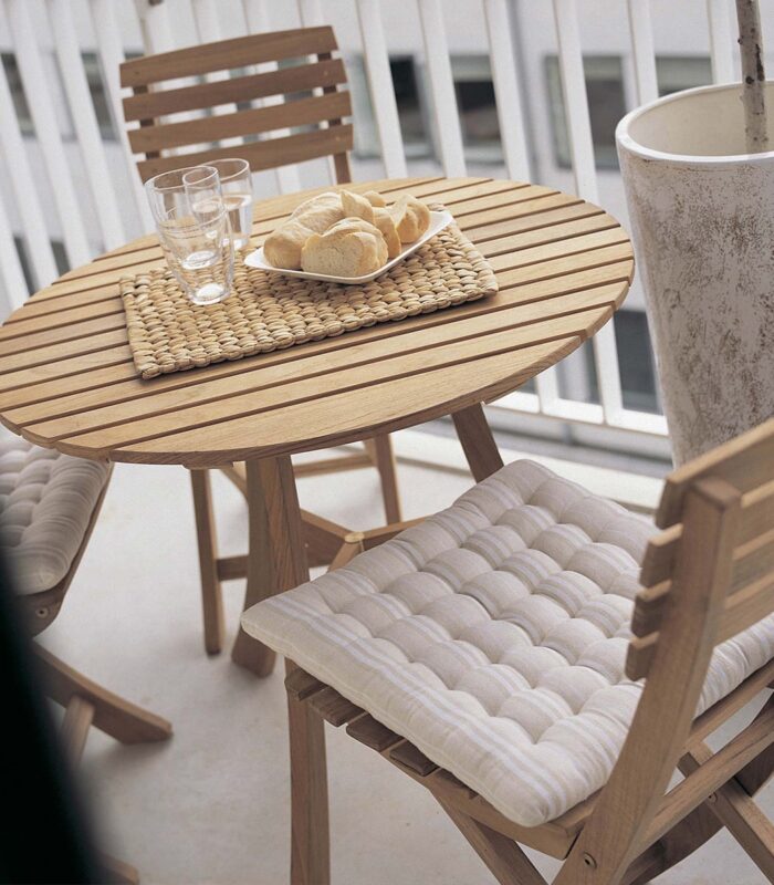 Classic wooden chair — изображение 4